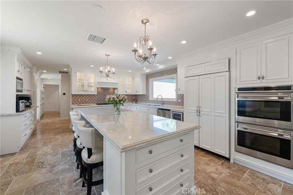 72408 Desert Dr - Photo 4 of 42