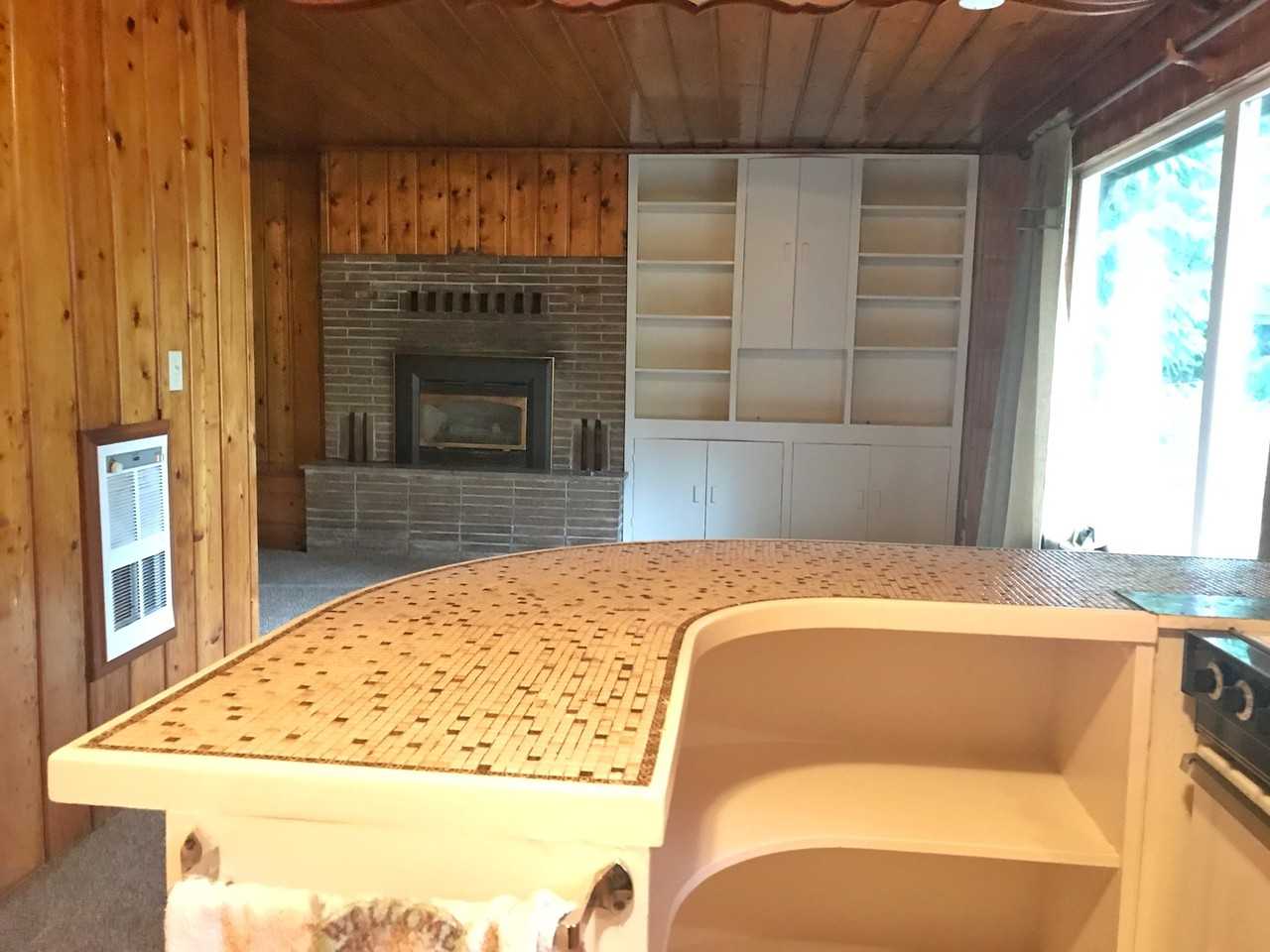 17919 E Spring Lake Dr Se - Photo 2 of 9