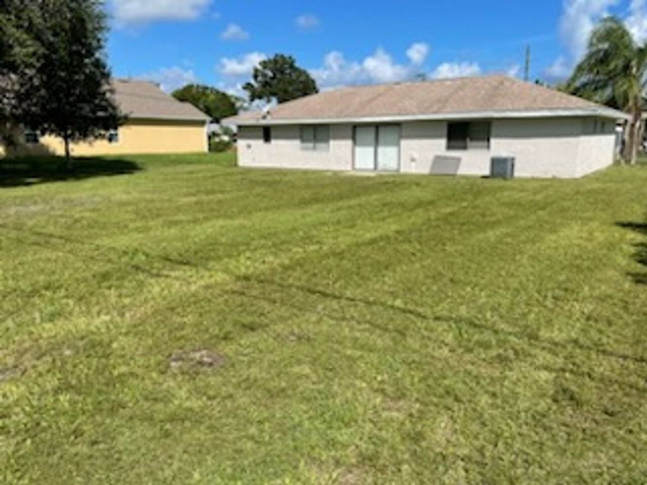 151 Englar Dr - Photo 2 of 14