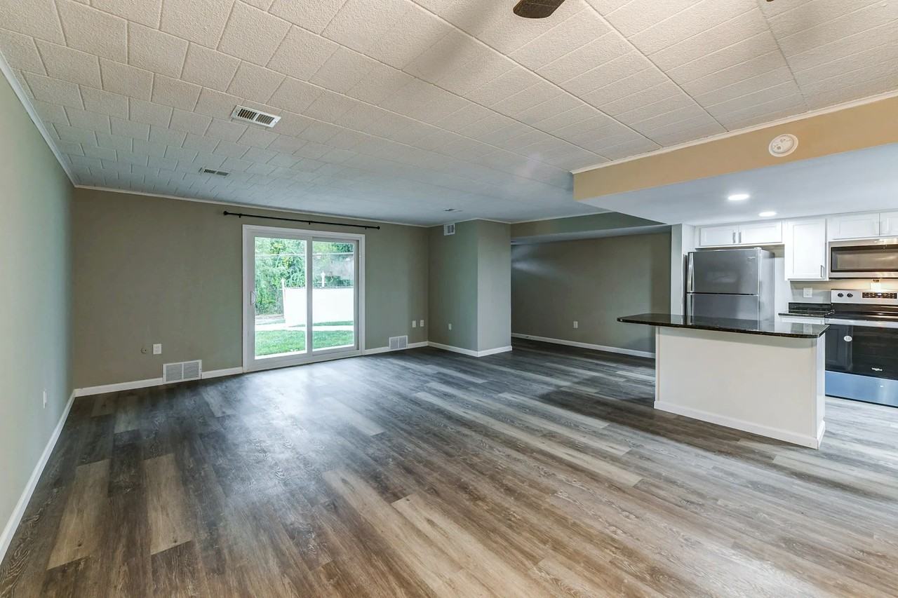 22072217 Aurora Dr #2215 - Photo 2 of 16