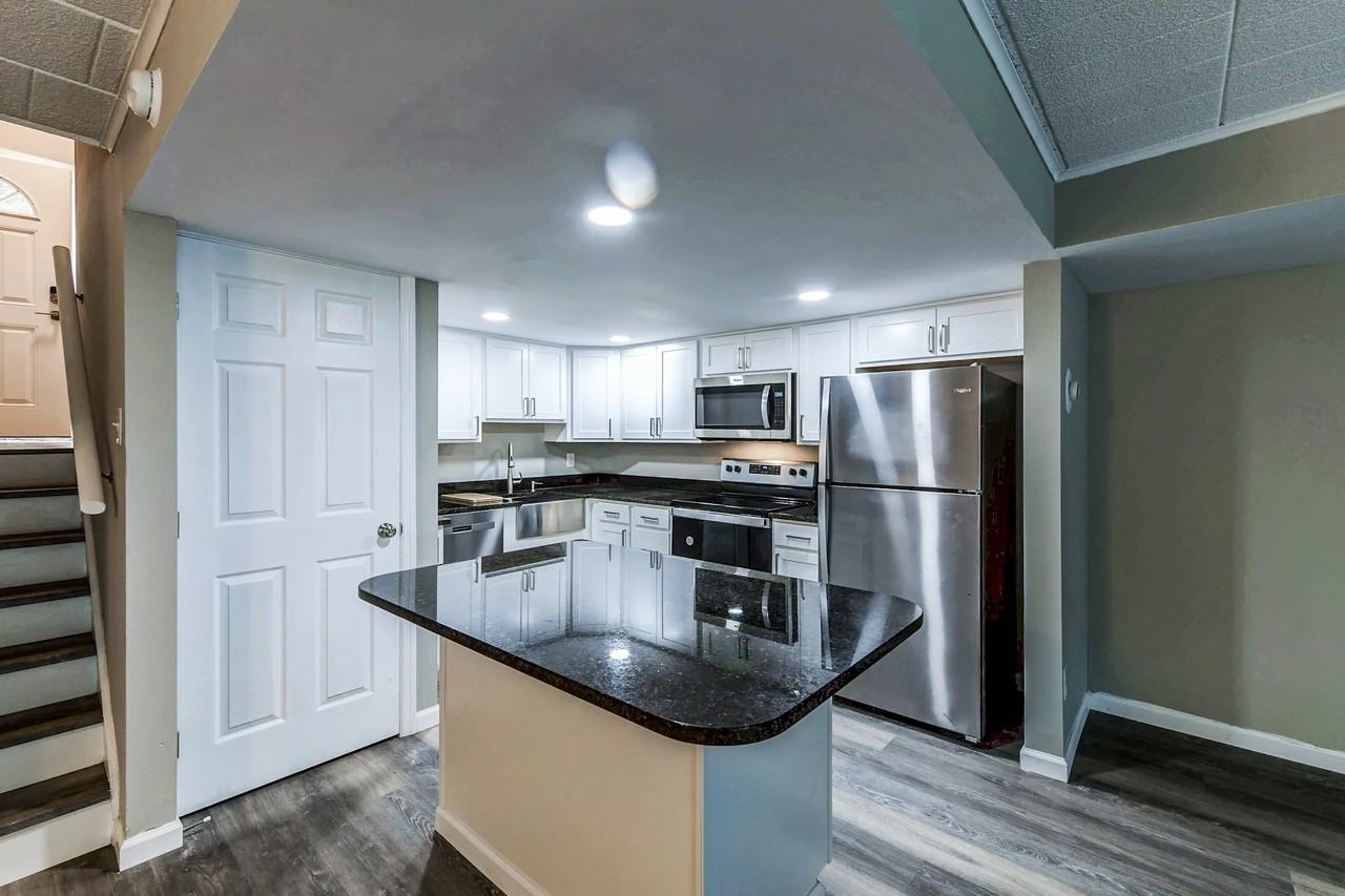 22072217 Aurora Dr #2215 - Photo 5 of 16