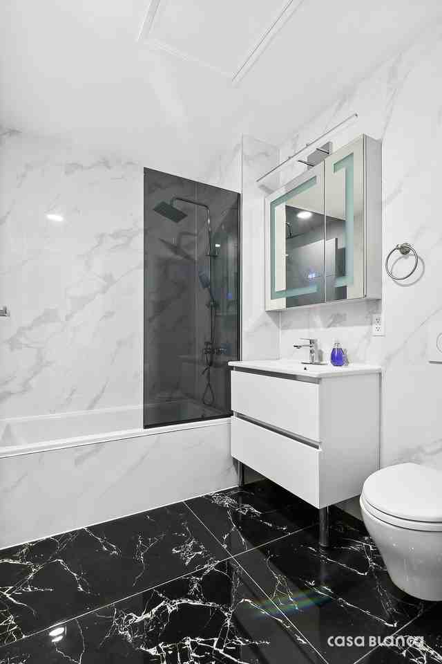 13247 Metropolitan Ave #5E - Photo 2 of 17