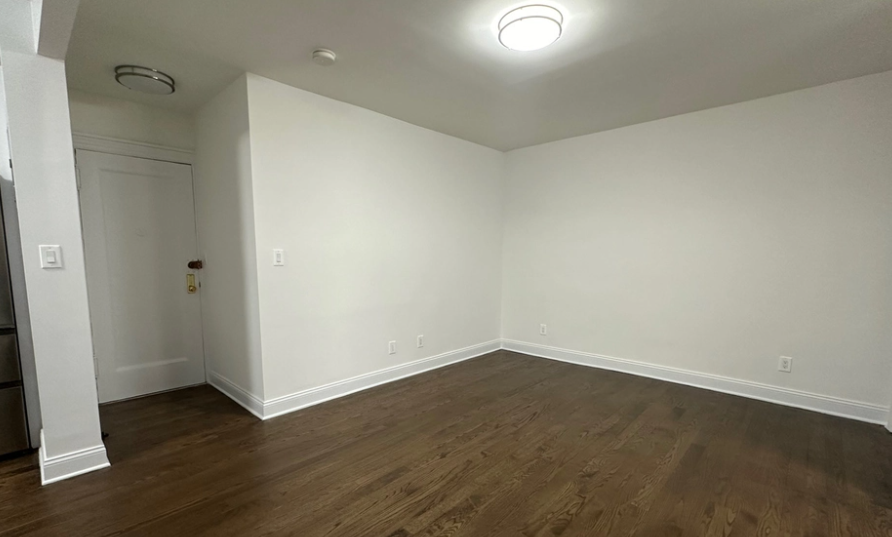 73 W 12th St #2G - Photo 2 of 8