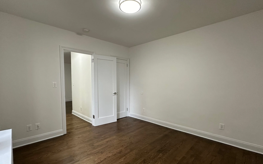 73 W 12th St #2G - Photo 7 of 8