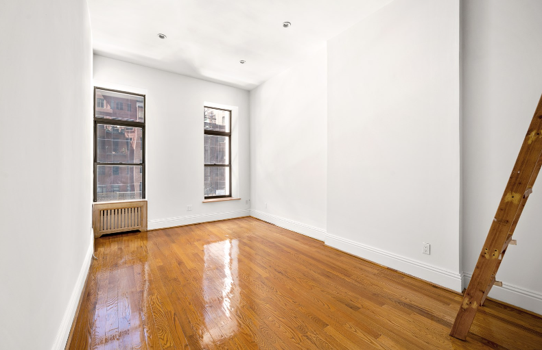 39 West 54th Street #2A - Photo 3 of 5