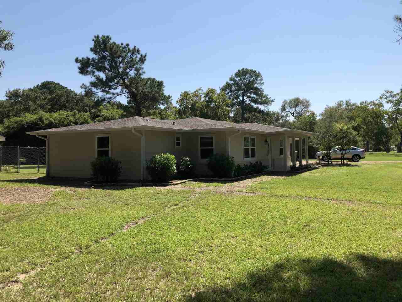 2619 Loganberry Cir #NA - Photo 2 of 17