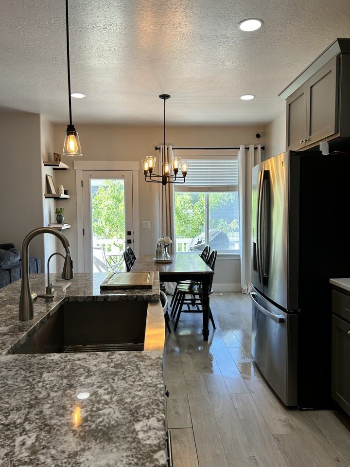 15380 S Skyraider Ln - Photo 6 of 39