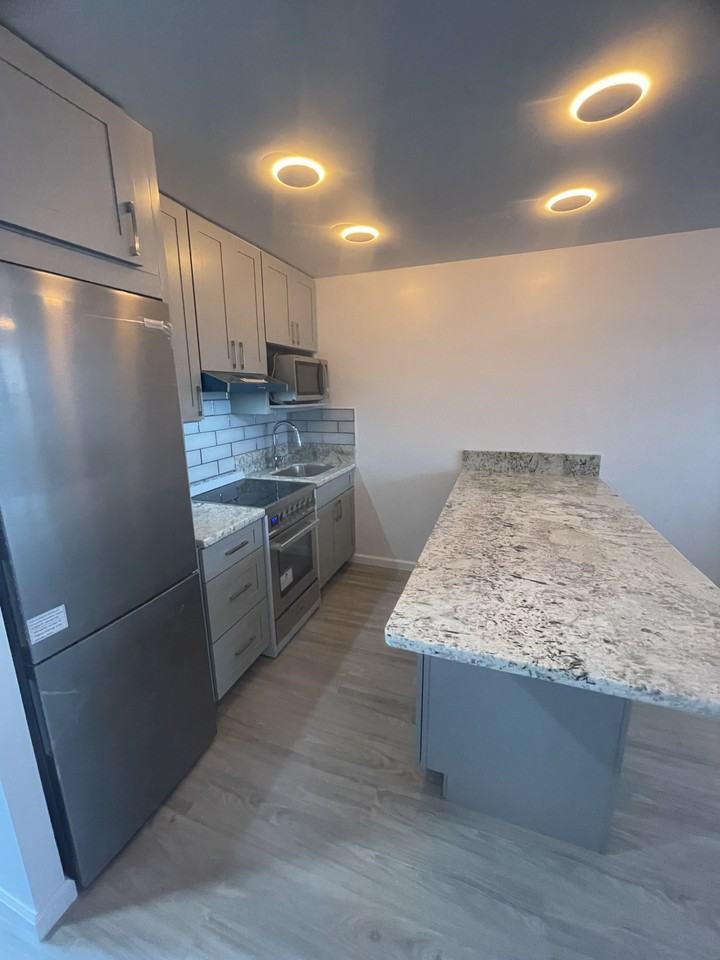 5122 Likini St #101 - Photo 3 of 9