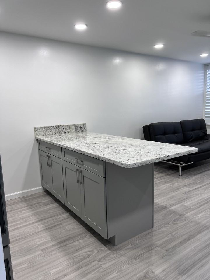 5122 Likini St #101 - Photo 5 of 9