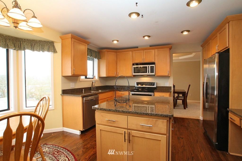 7821 172nd Pl Ne #NA - Photo 6 of 20