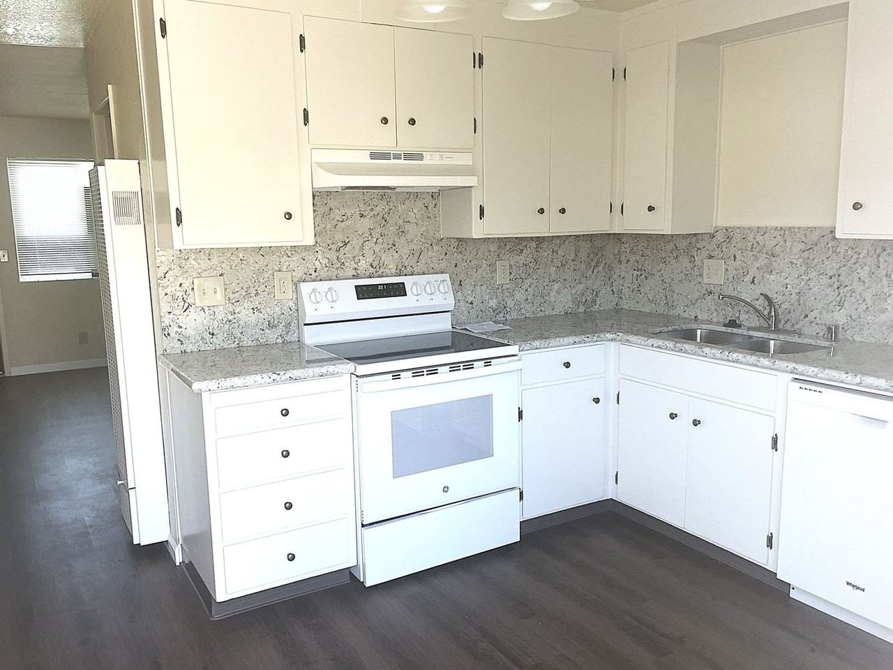 42 Washington St unit A San Juan Bautista - Photo 2 of 14