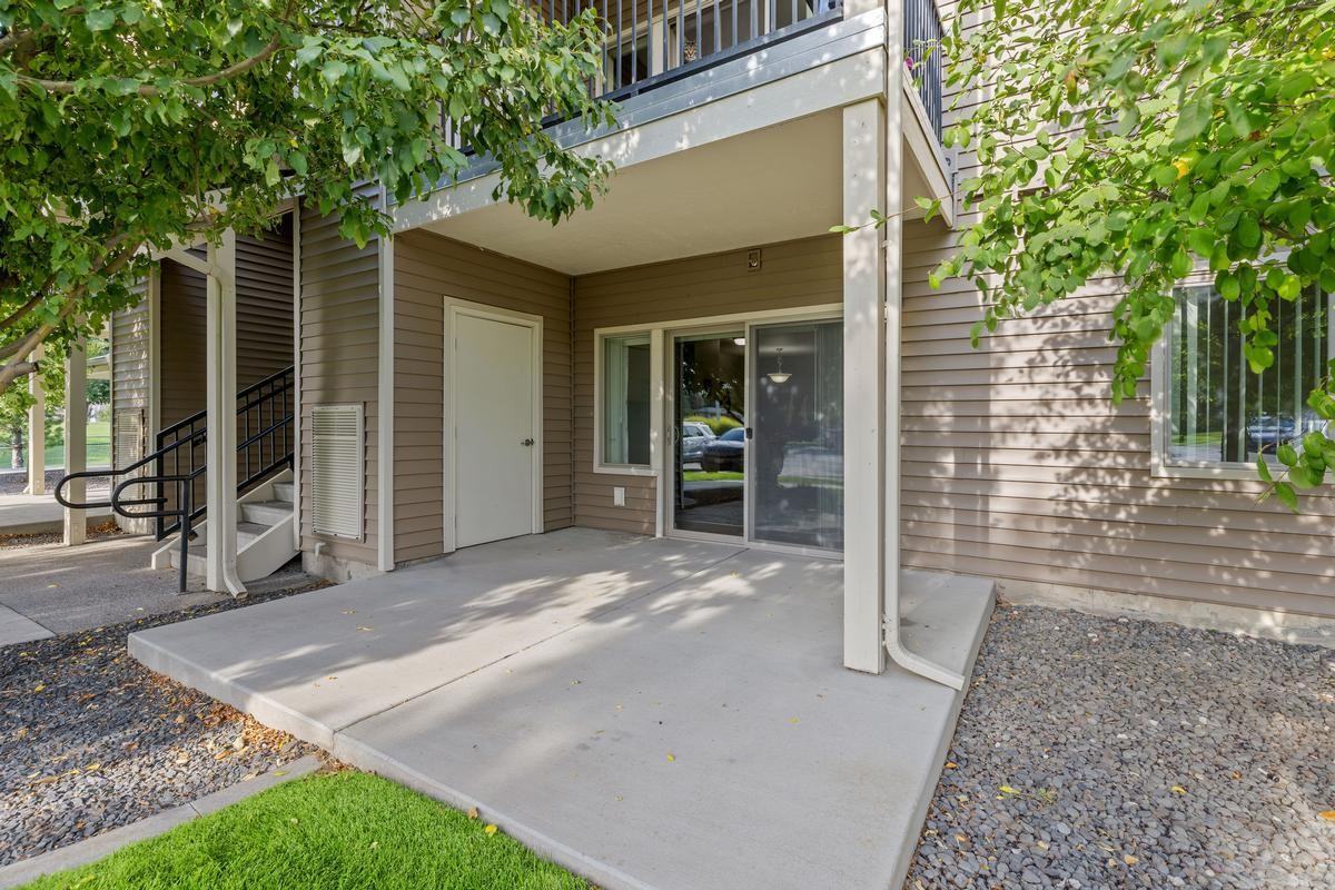 451 Westcliffe Blvd - Photo 7 of 17