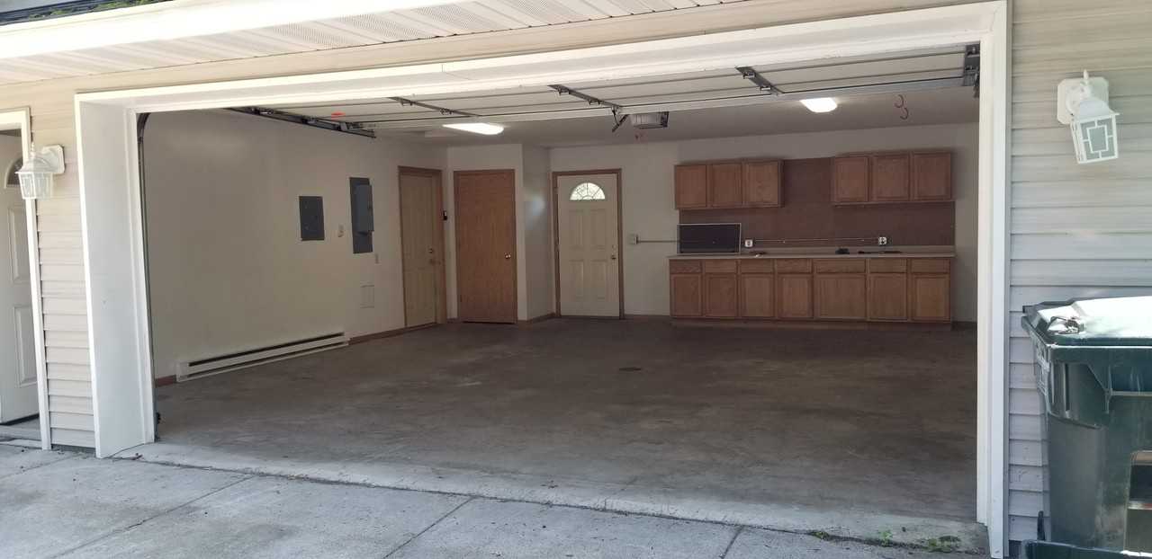 10949 E Shore Dr - Photo 3 of 15