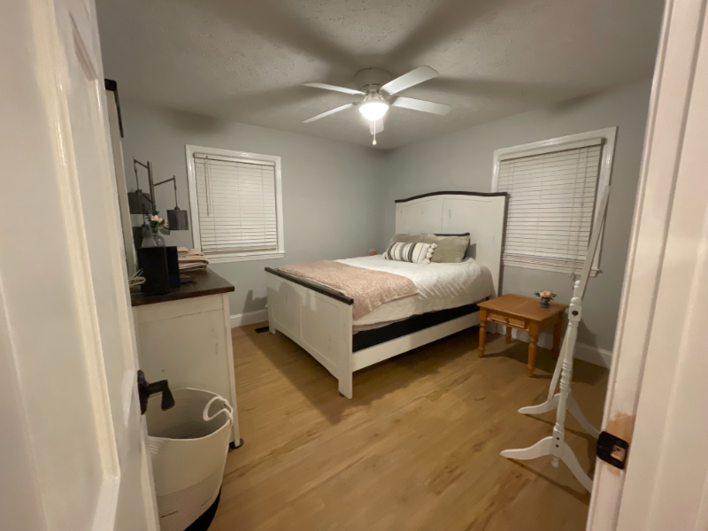 825 North Page Street - Photo 2 of 13