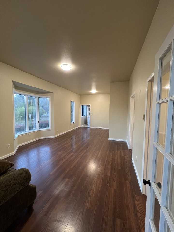 1903 Burwell St #1 - Photo 5 of 19