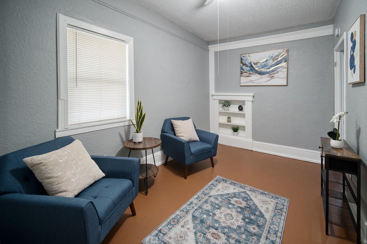 Woodbine St - Photo 6 of 23