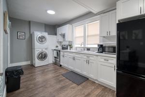 featured image of Woodbine St