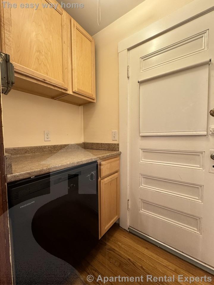 14 Irvington Rd - Photo 2 of 11
