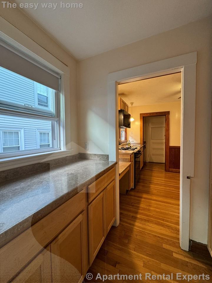 14 Irvington Rd - Photo 3 of 11