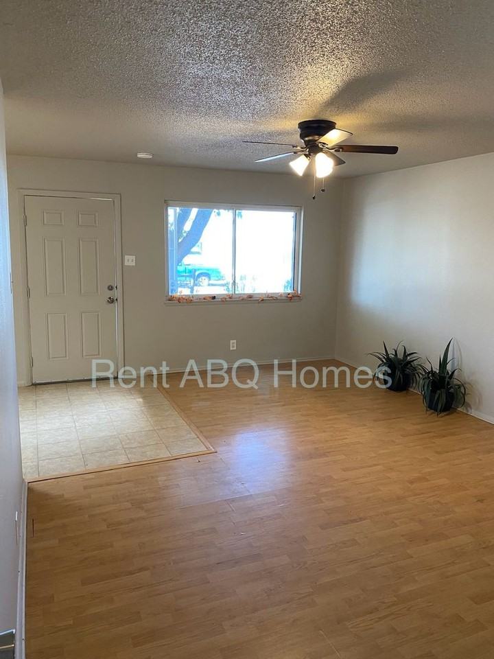 228 Espejo Street Northeast - Photo 3 of 7