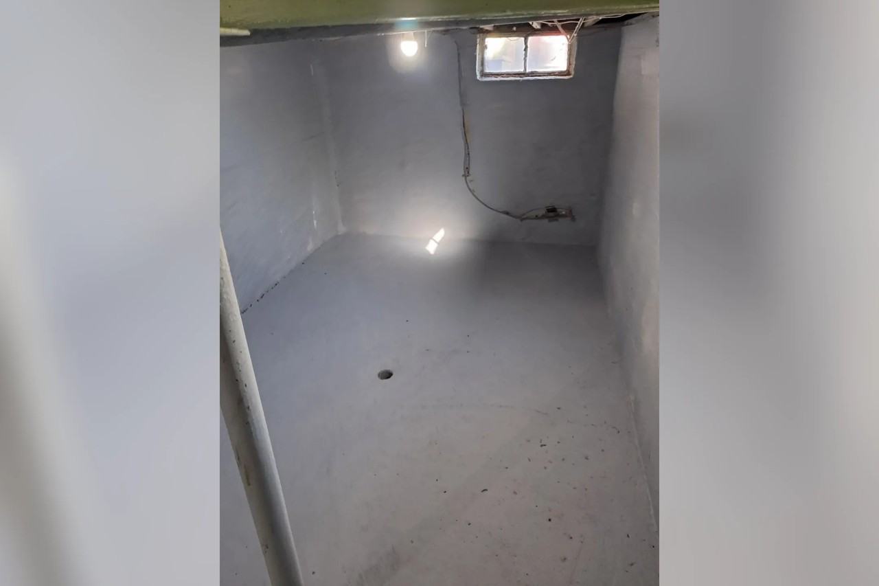 523 S Adella St - Photo 3 of 17