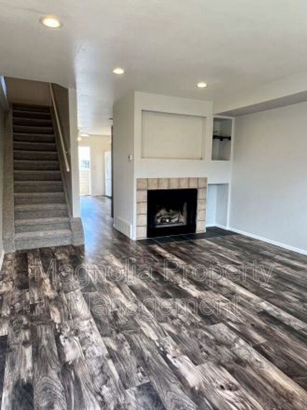 5360 Solar Ridge Dr - Photo 2 of 14