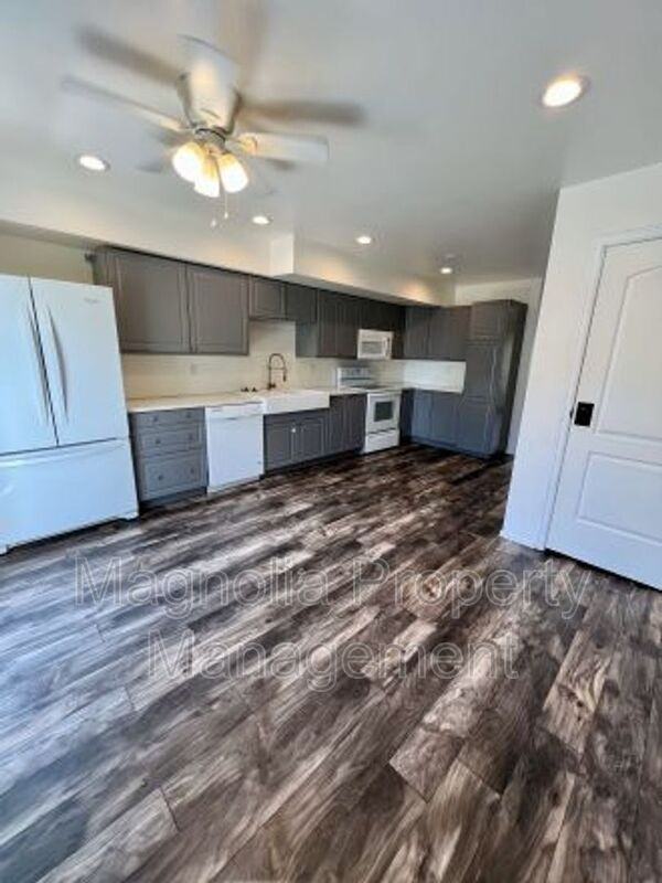 5360 Solar Ridge Dr - Photo 4 of 14