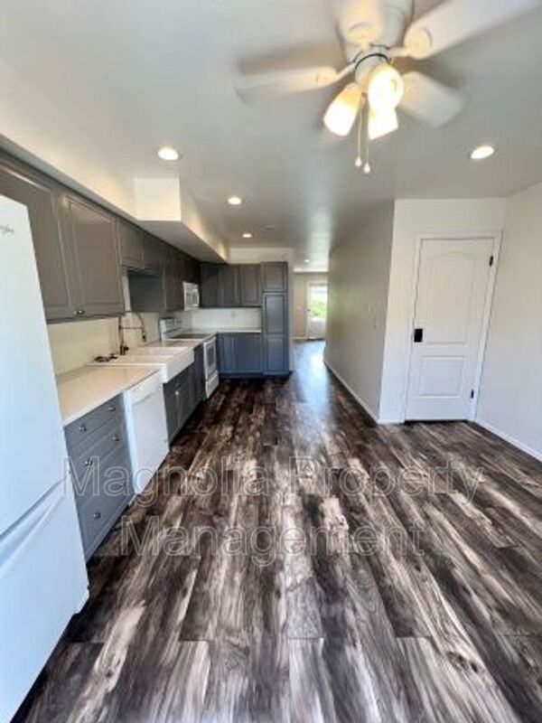 5360 Solar Ridge Dr - Photo 5 of 14