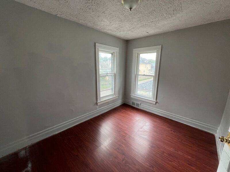 18 Elsdon St - Photo 3 of 8