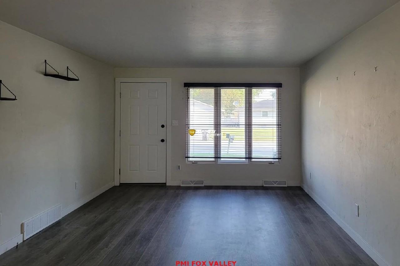 1008 Byrd Ave - Photo 2 of 19