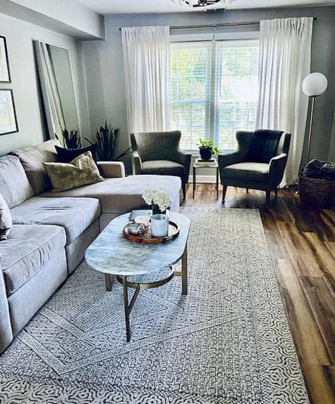 8208 Carrleigh Pkwy - Photo 3 of 10