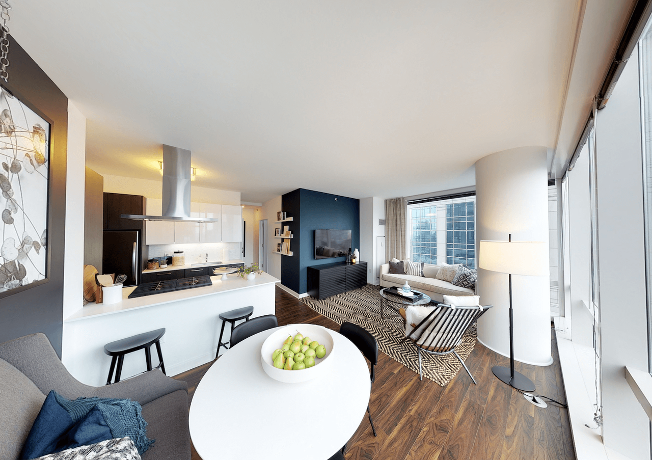 228 N Dearborn St #1906 - Photo 2 of 39