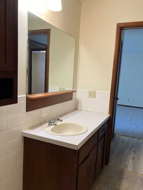 Pinewood - Photo 7 of 10