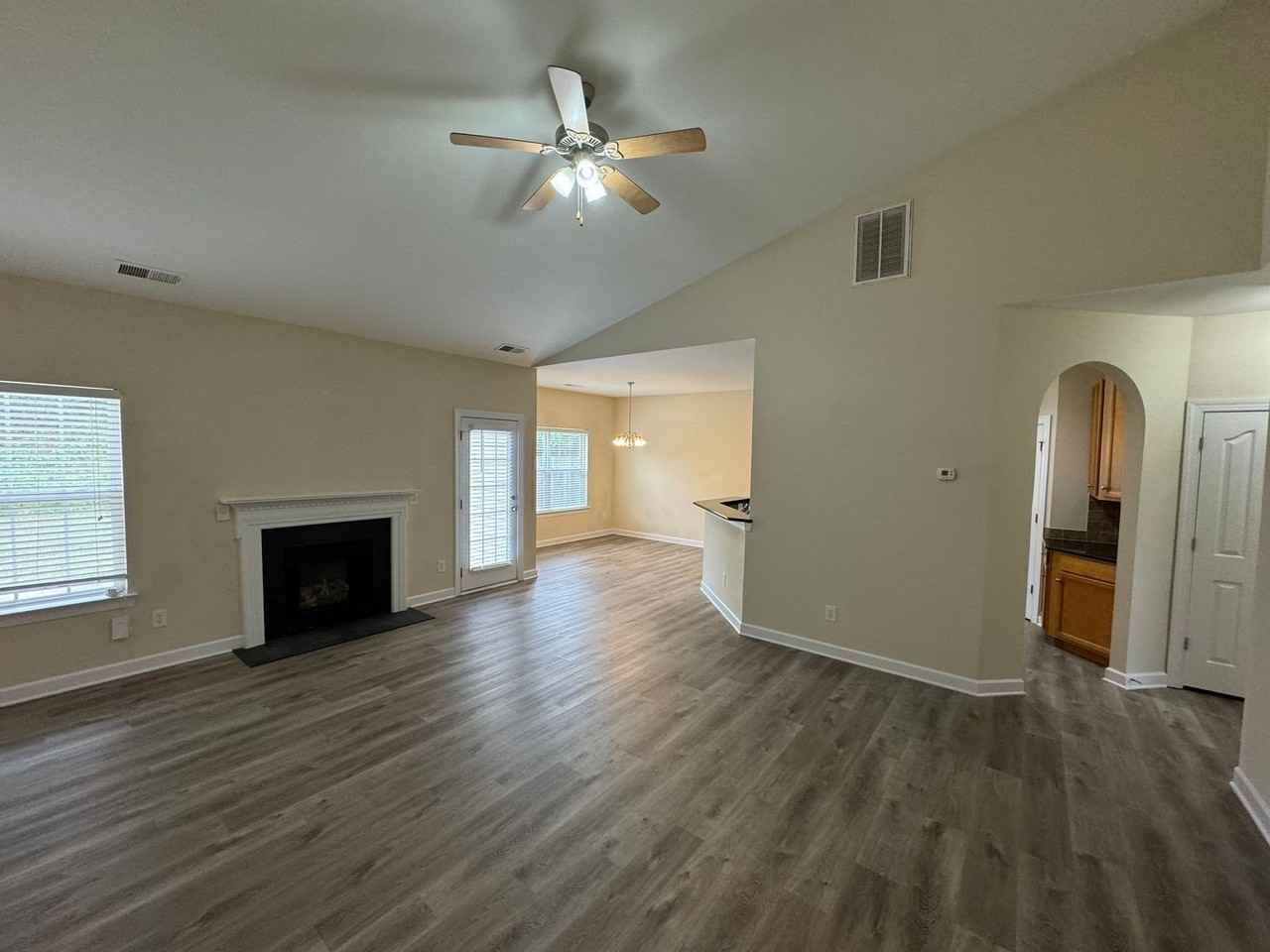 2947 Watercrest Dr Nw - Photo 2 of 16