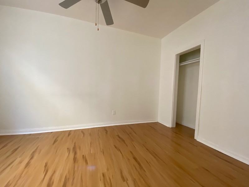 125 N Westlake Ave - Photo 4 of 12