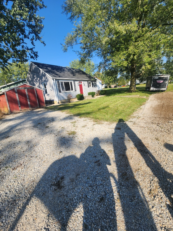 105 N Linden St - Photo 2 of 17