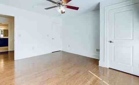 3501 Lyles St #K - Photo 7 of 9