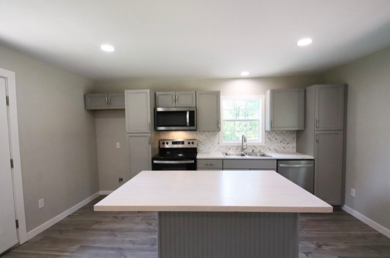 179 Private Dr - Photo 3 of 12