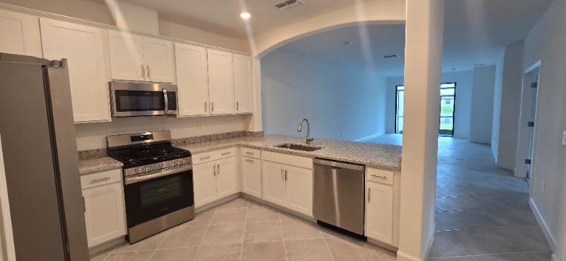 5535 Sapphire Stone Cv - Photo 2 of 20