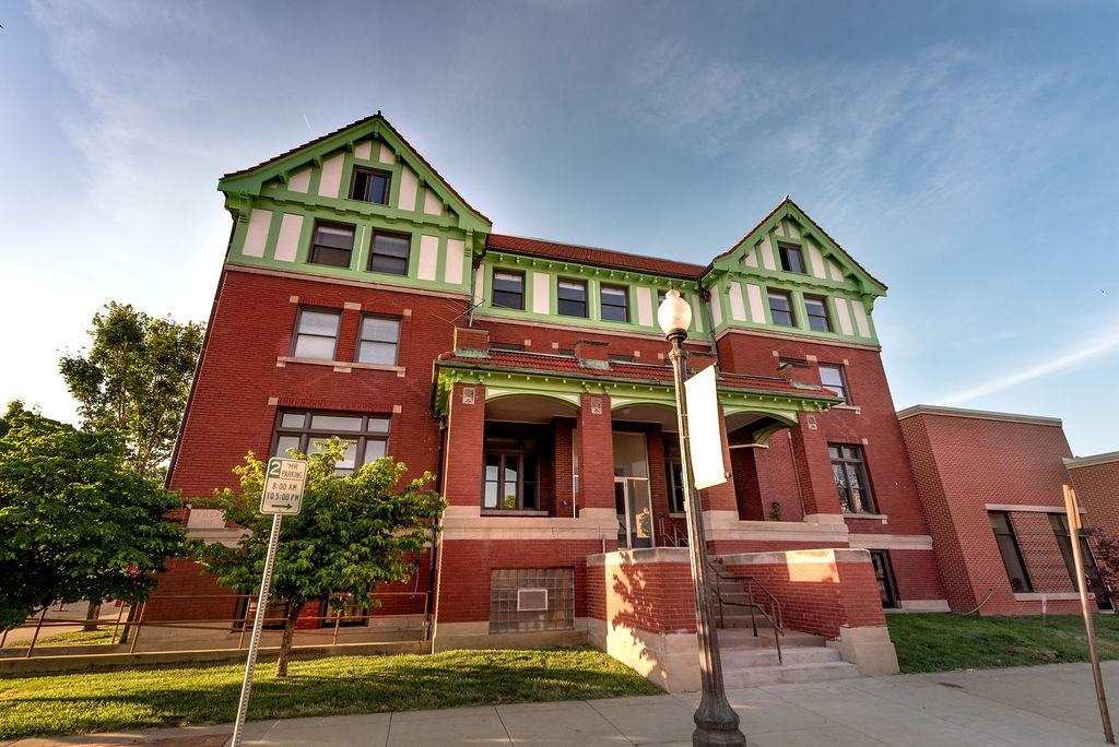 325 Commercial St #304 - Photo 2 of 7