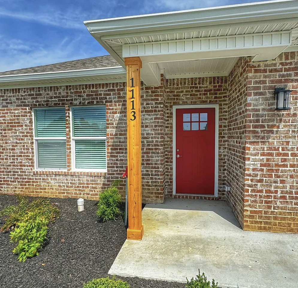 2123 Crowne Ridge Dr #NA - Photo 2 of 12