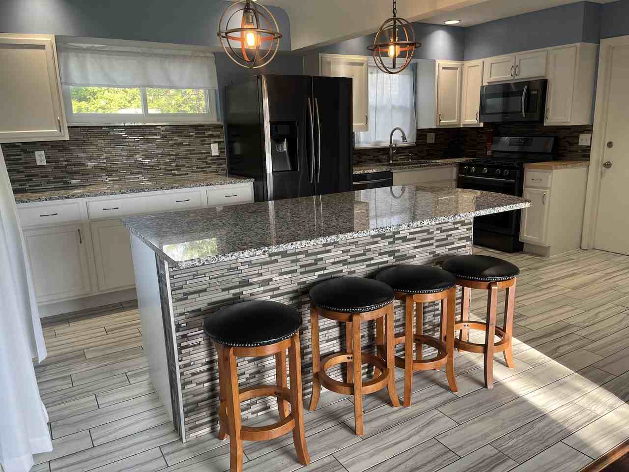 6463 Ridge Rd #1 - Photo 3 of 15