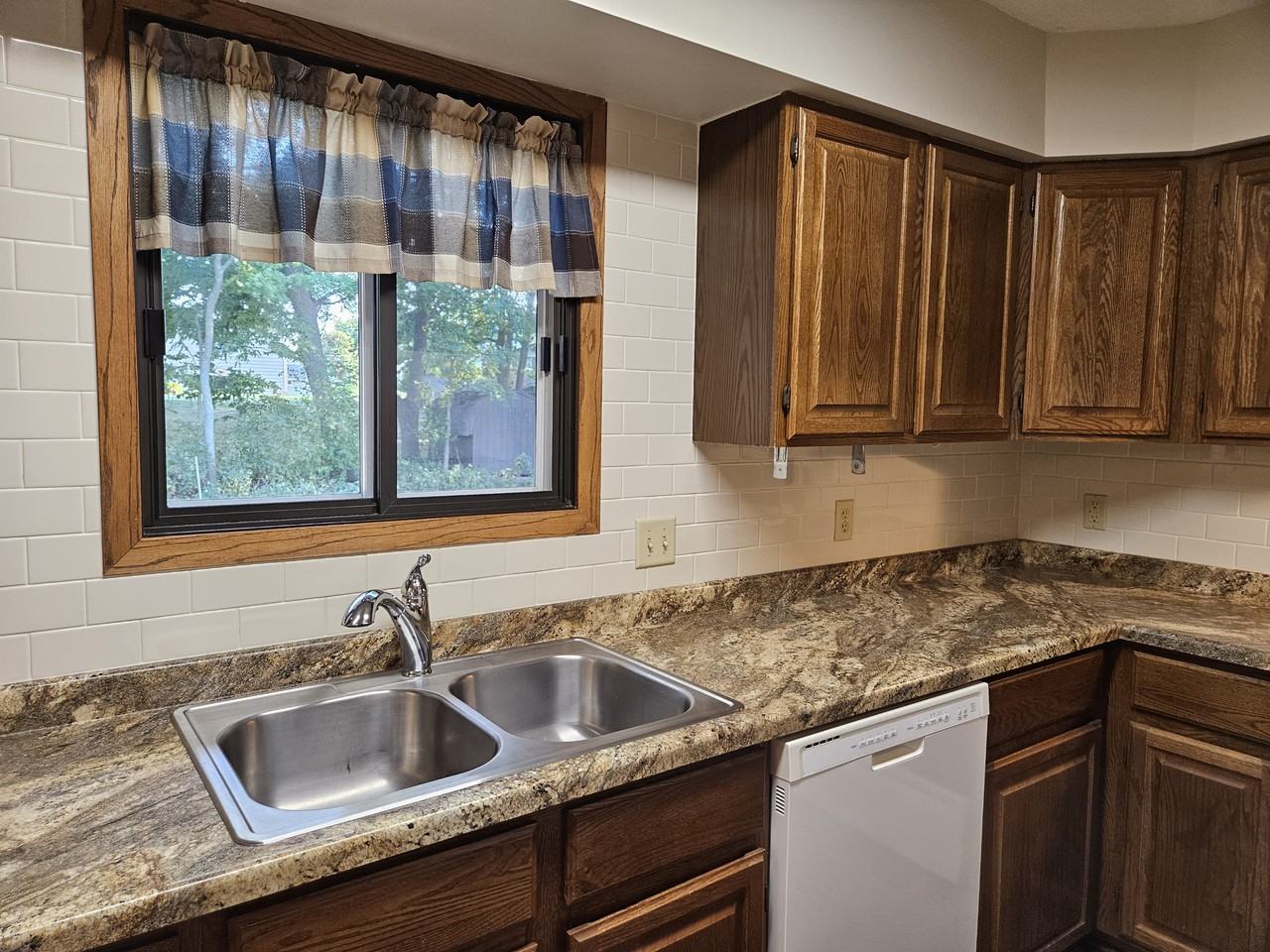 216 Union St Ne #216 - Photo 6 of 22