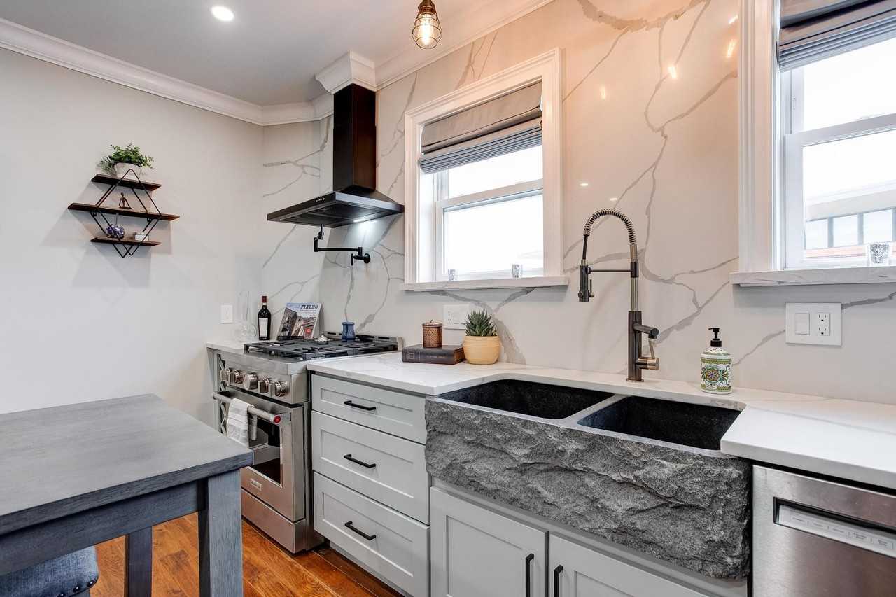 4 Shelby St #2 - Photo 3 of 10