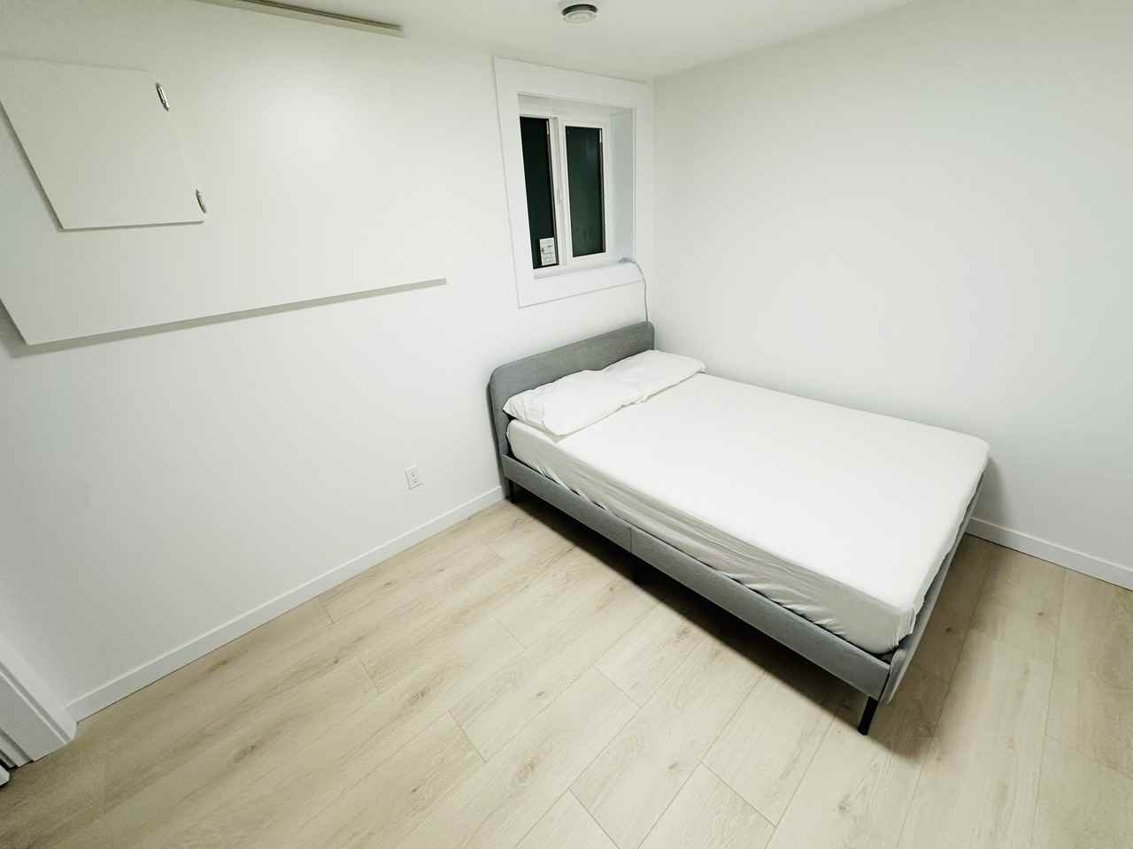 523 Kelly Street - Photo 2 of 5