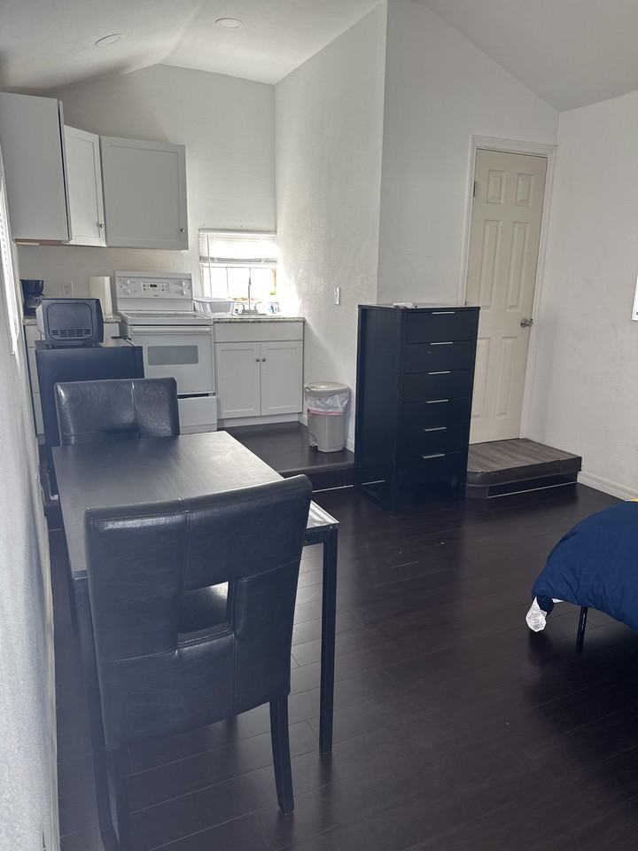 E Kaley St - Photo 5 of 5