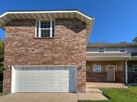 featured image of 813 E Daniels St