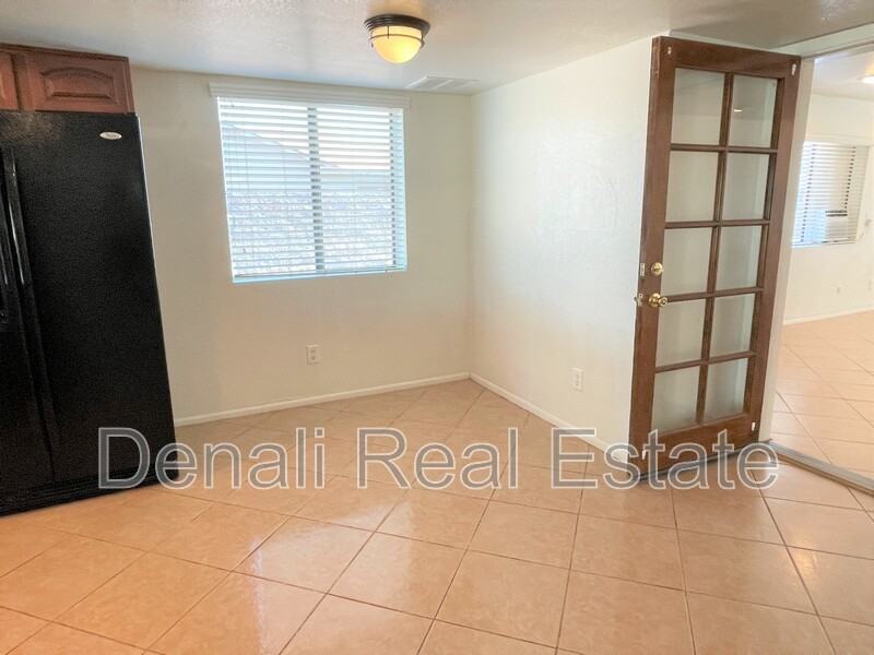 2918 North 193rd Avenue - Photo 4 of 26