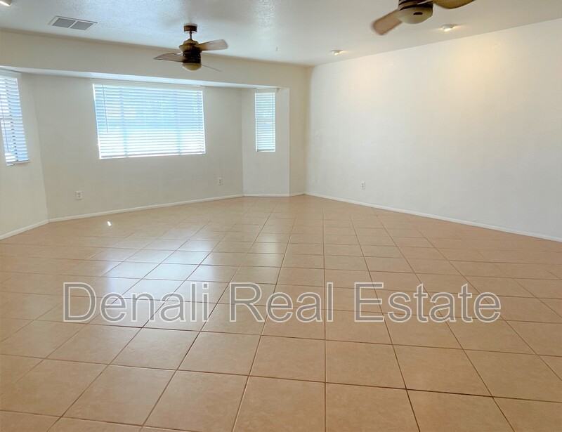 2918 North 193rd Avenue - Photo 7 of 26