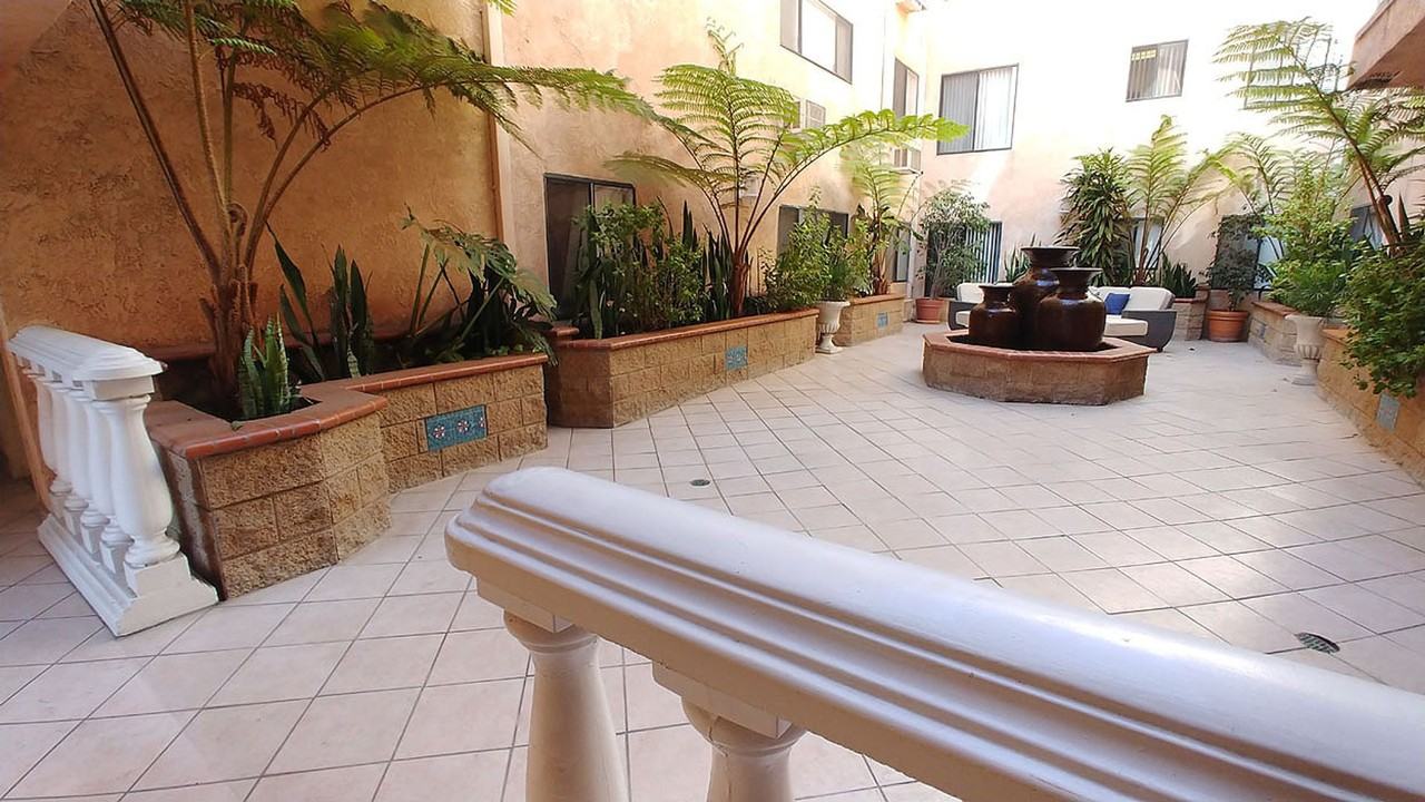 Five Star Suites - Photo 4 of 22